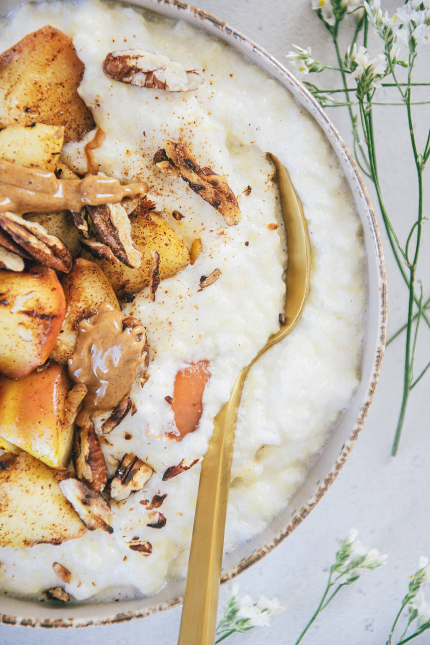 Hirse Porridge Mit Bratapfel Oats And Crumbs