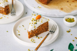 Karottenkuchen Mit Nüssen // Saftig & Vegan