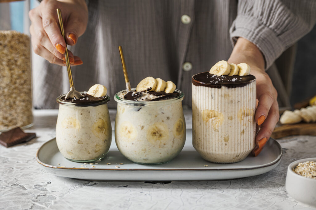 Overnight Oats Rezept mit Schoko und Banane.